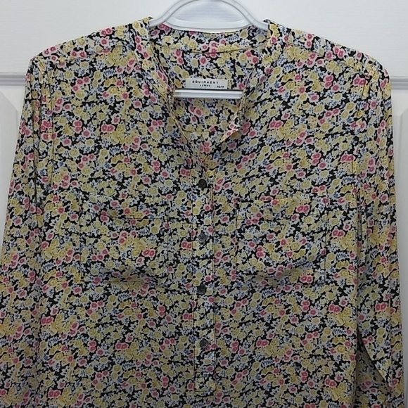 Equipment Femme Signature Silk Blouse - Picture 3 of 12